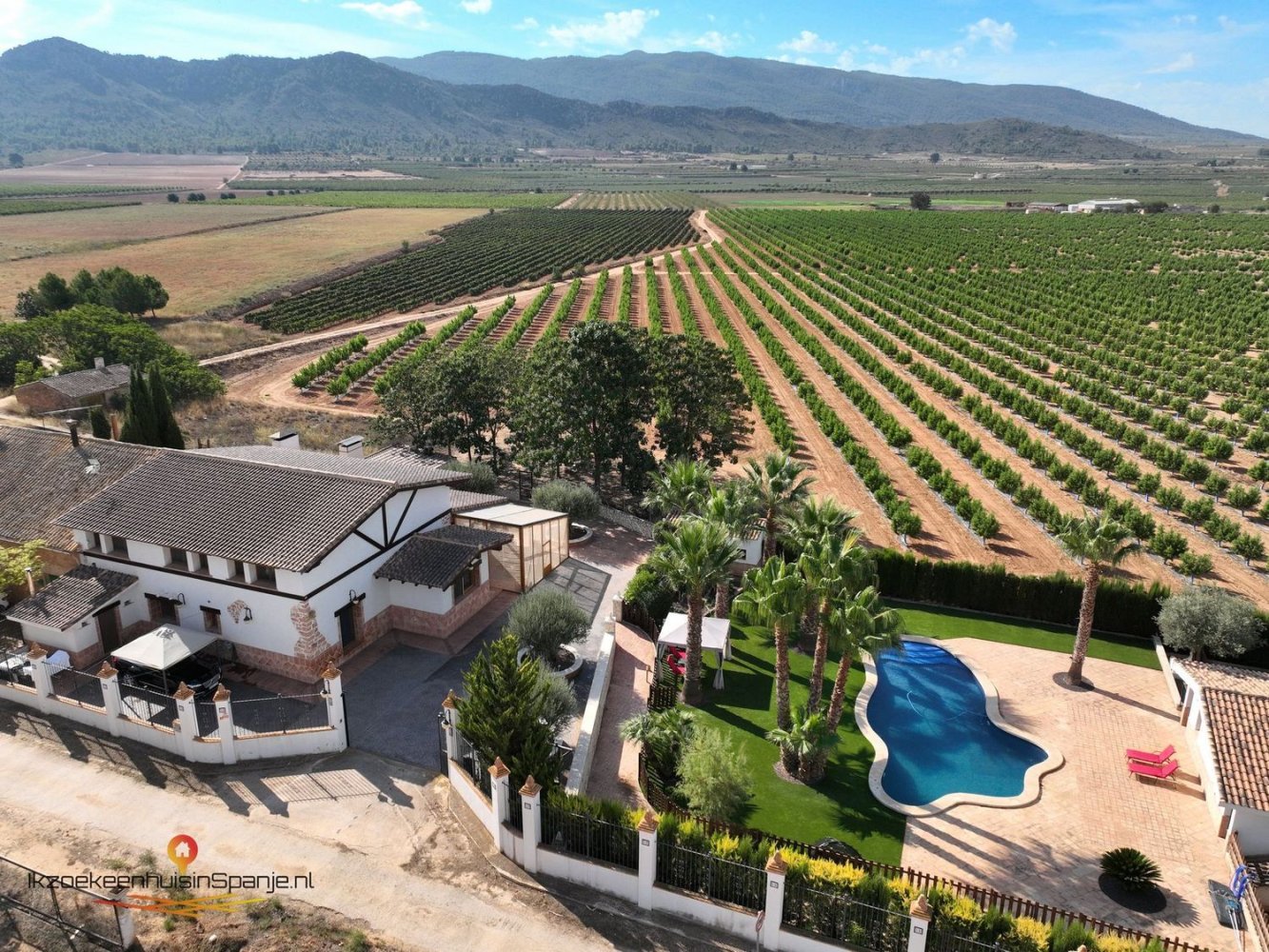 4 bedrooms House in Yecla, Spain No. 151380