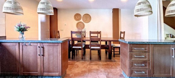 4 bedrooms House in Yecla, Spain No. 151380 15