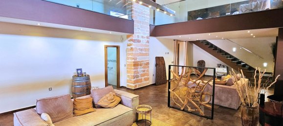 4 bedrooms House in Yecla, Spain No. 151380 9