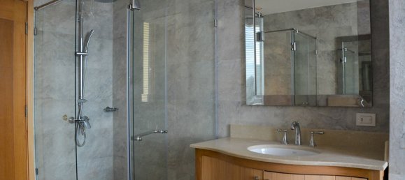 3 bedrooms Condo in Bangkok, Thailand No. 7025 18