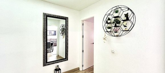 Apartamento de 4 dormitorios en Nueva Torrevieja, Spain No. 287187 11