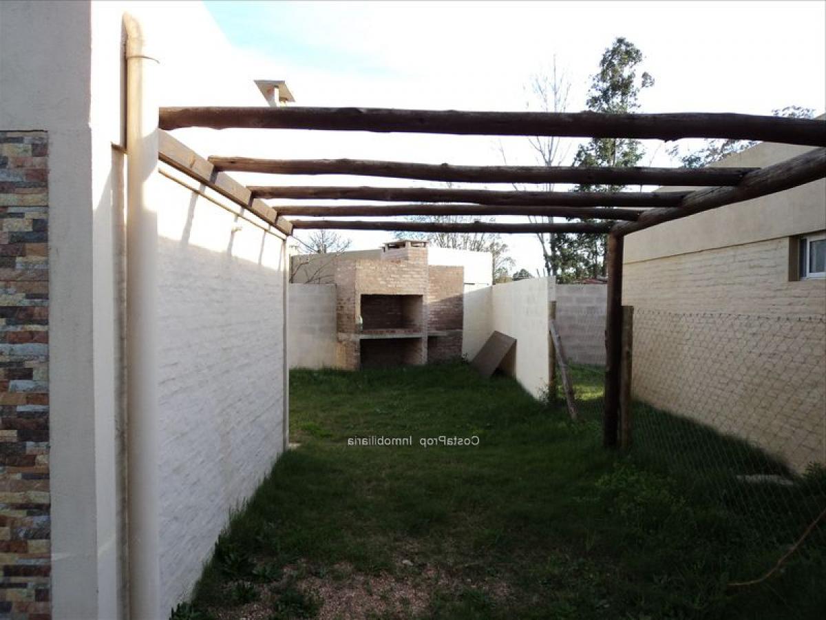 2 غرف نوم منزل في Canelones, Uruguay رقم 8021