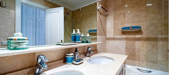 Apartamento de 2 dormitorios en Marbella, Spain No. 94022 36