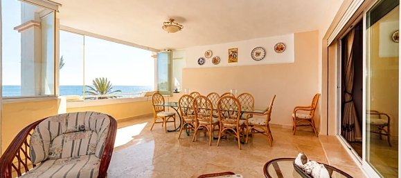 Apartamento de 2 dormitorios en Marbella, Spain No. 94022 28