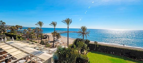 Apartamento de 2 dormitorios en Marbella, Spain No. 94022 25