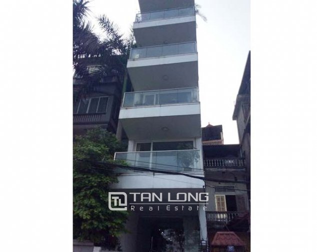 Apartamento de 3 dormitorios en Tay Ho, Vietnam No. 2827