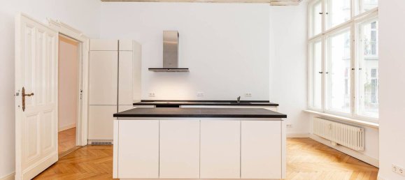 Квартира с 8 комнатами в Шёнеберг, Германия № 249281 5