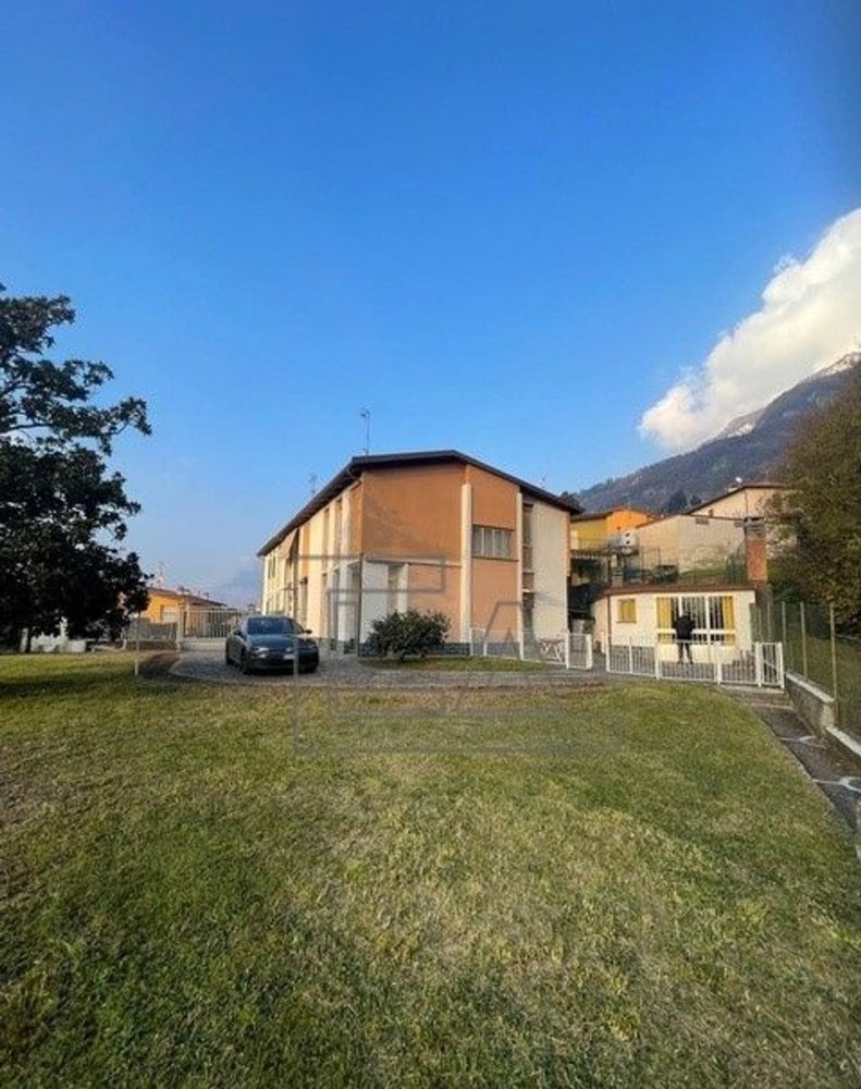 5غرفة منزل في Lecco, Italy رقم 72836
