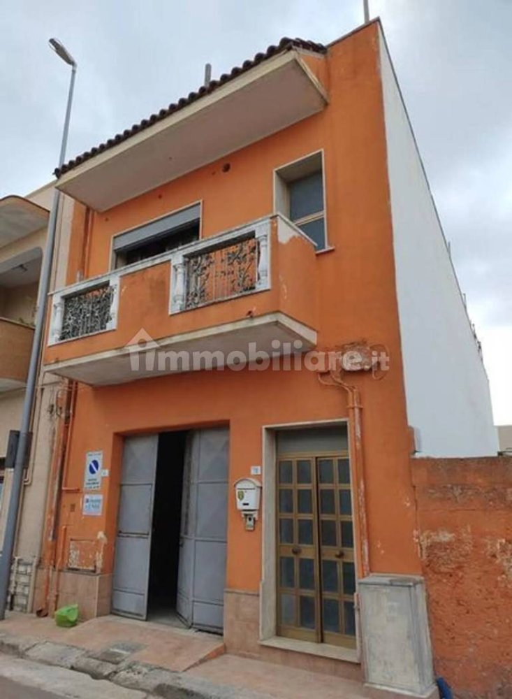 5 chambres Appartement à San Donaci, Italy No. 238393