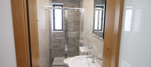 Apartamento T2 em Swieqi, Malta N.º 4149 3