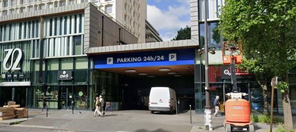 Parking in Paris, France No. 363208 3