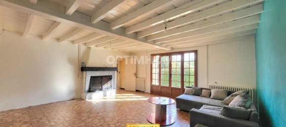 3 bedrooms House in La Chapelle-Hugon, France No. 230028 4