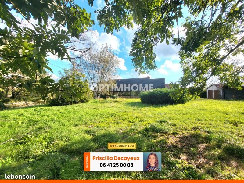 3 bedrooms House in La Chapelle-Hugon, France No. 230028