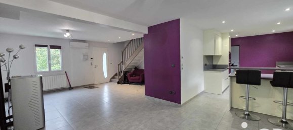 4 bedrooms House in Checy, France No. 64304 11