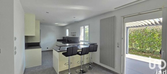 4 bedrooms House in Checy, France No. 64304 4