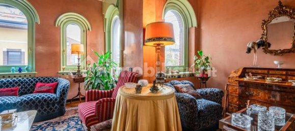 3 bedrooms Villa in Milan, Italy No. 376716 7
