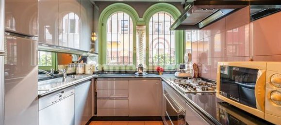 3 bedrooms Villa in Milan, Italy No. 376716 24