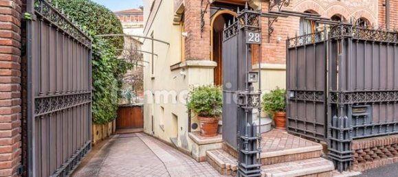 3 bedrooms Villa in Milan, Italy No. 376716 33