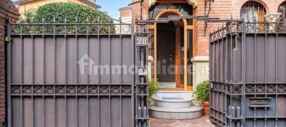 3 bedrooms Villa in Milan, Italy No. 376716 38