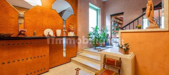 3 bedrooms Villa in Milan, Italy No. 376716 16