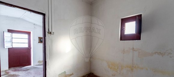 2 bedrooms House in Torres Vedras, Portugal No. 43023 10