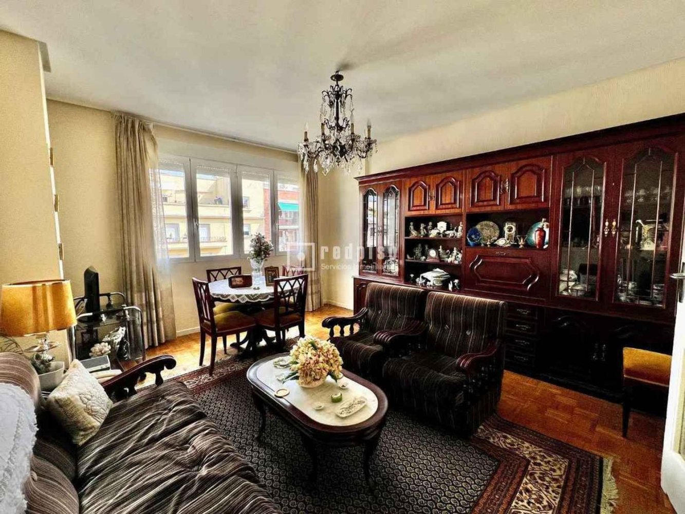 4 bedrooms Apartment in Madrid, Spain No. 199355