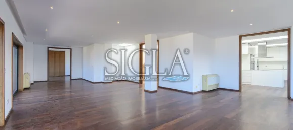 Apartamento de 4 dormitorios en Vila Nova de Gaia, Portugal No. 143817 13