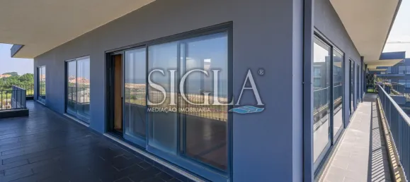 Apartamento de 4 dormitorios en Vila Nova de Gaia, Portugal No. 143817 4