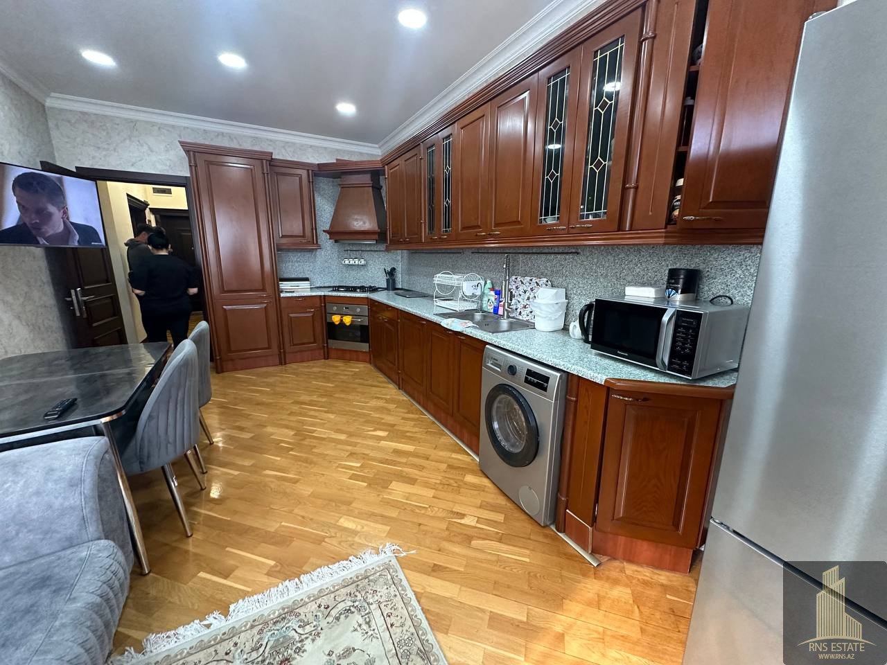 Квартира с 4 спальнями в Хатаинский район, Азербайджан № 1339