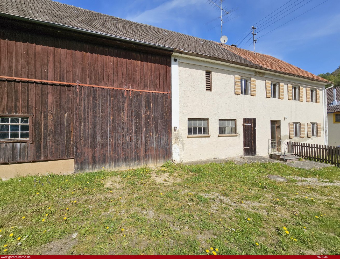 Casa de 5 habitaciónes en Gunzburg, Germany No. 119328