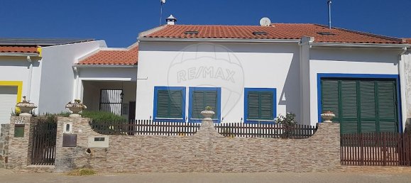3 bedrooms House in Alvalade, Portugal No. 16862 19