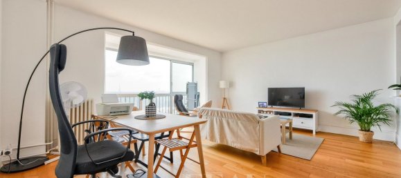 3 bedrooms Apartment in Saint-Cloud, France No. 139433 7