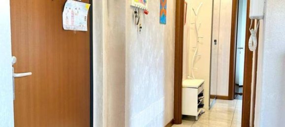 Квартира с 3 комнатами в Милан, Италия № 247810 6