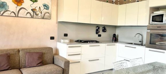 Квартира с 3 комнатами в Милан, Италия № 247810 3