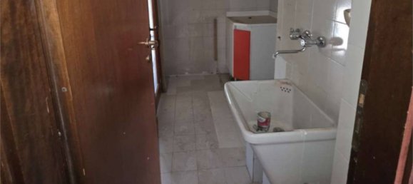 Villa T4 em Sant'Agata li Battiati, Italy N.º 326599 15