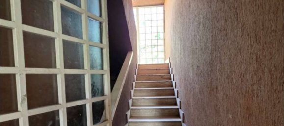 Villa T4 em Sant'Agata li Battiati, Italy N.º 326599 3