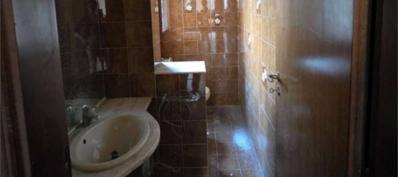 Villa T4 em Sant'Agata li Battiati, Italy N.º 326599 10