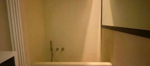 2 Schlafzimmer Wohnung in Rome, Italy, Nr. 33393 9