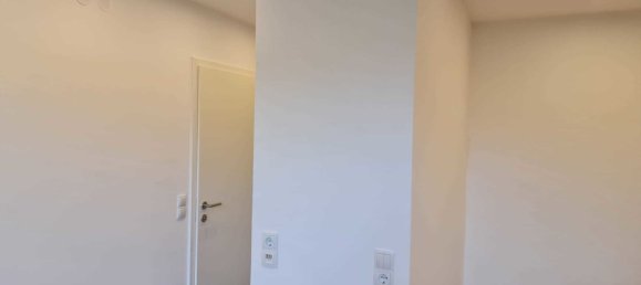 Studio in Innsbruck-Stadt, Austria No. 50697 9