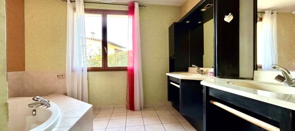 4 bedrooms Villa in Varces-Allieres-et-Risset, France No. 345791 9