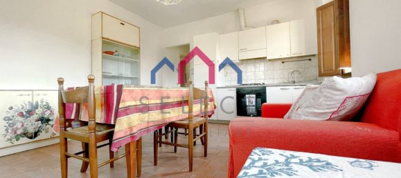 2 bedrooms Apartment in Barga, Italy No. 189407 8