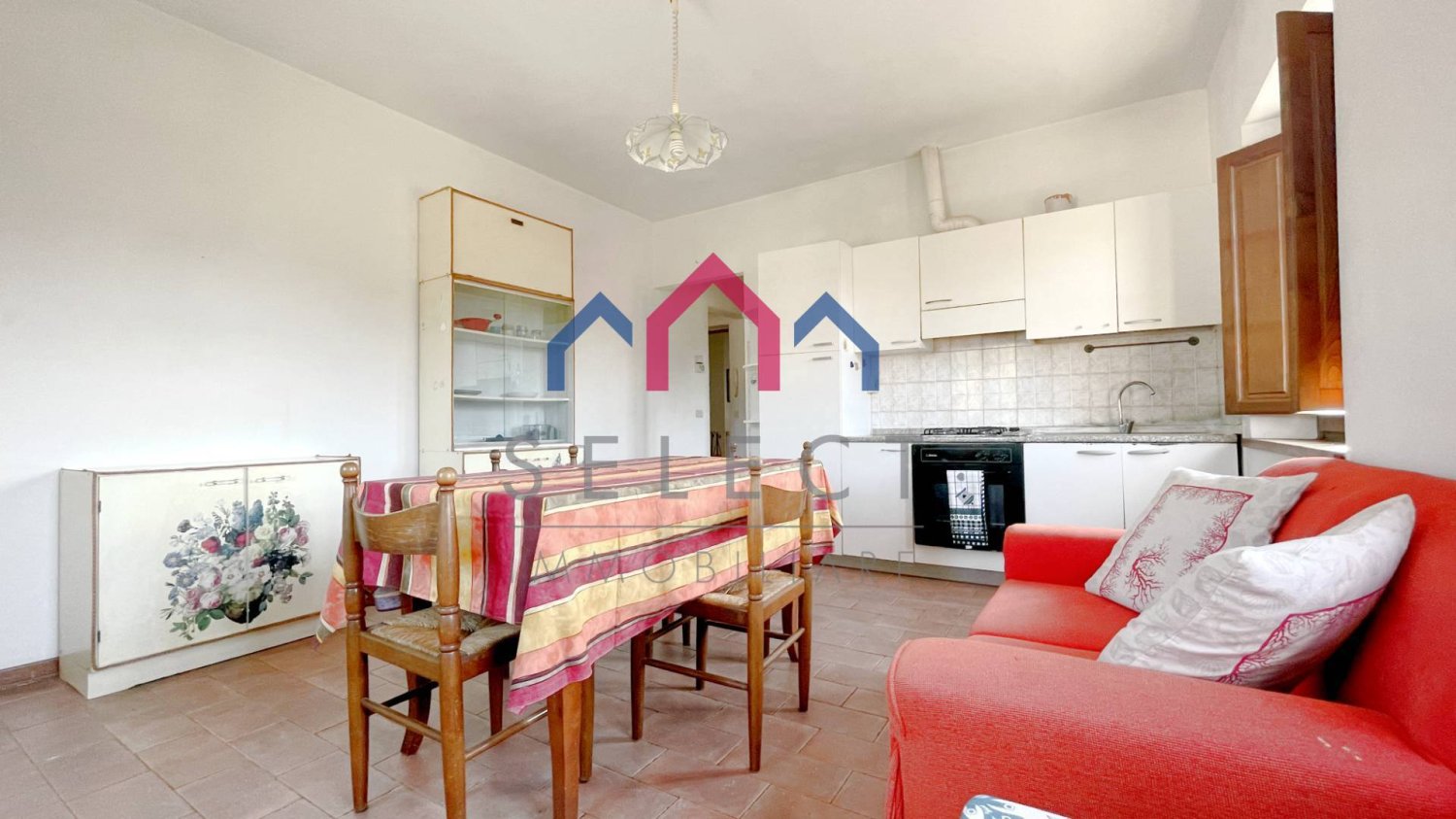 2 bedrooms Apartment in Barga, Italy No. 189407