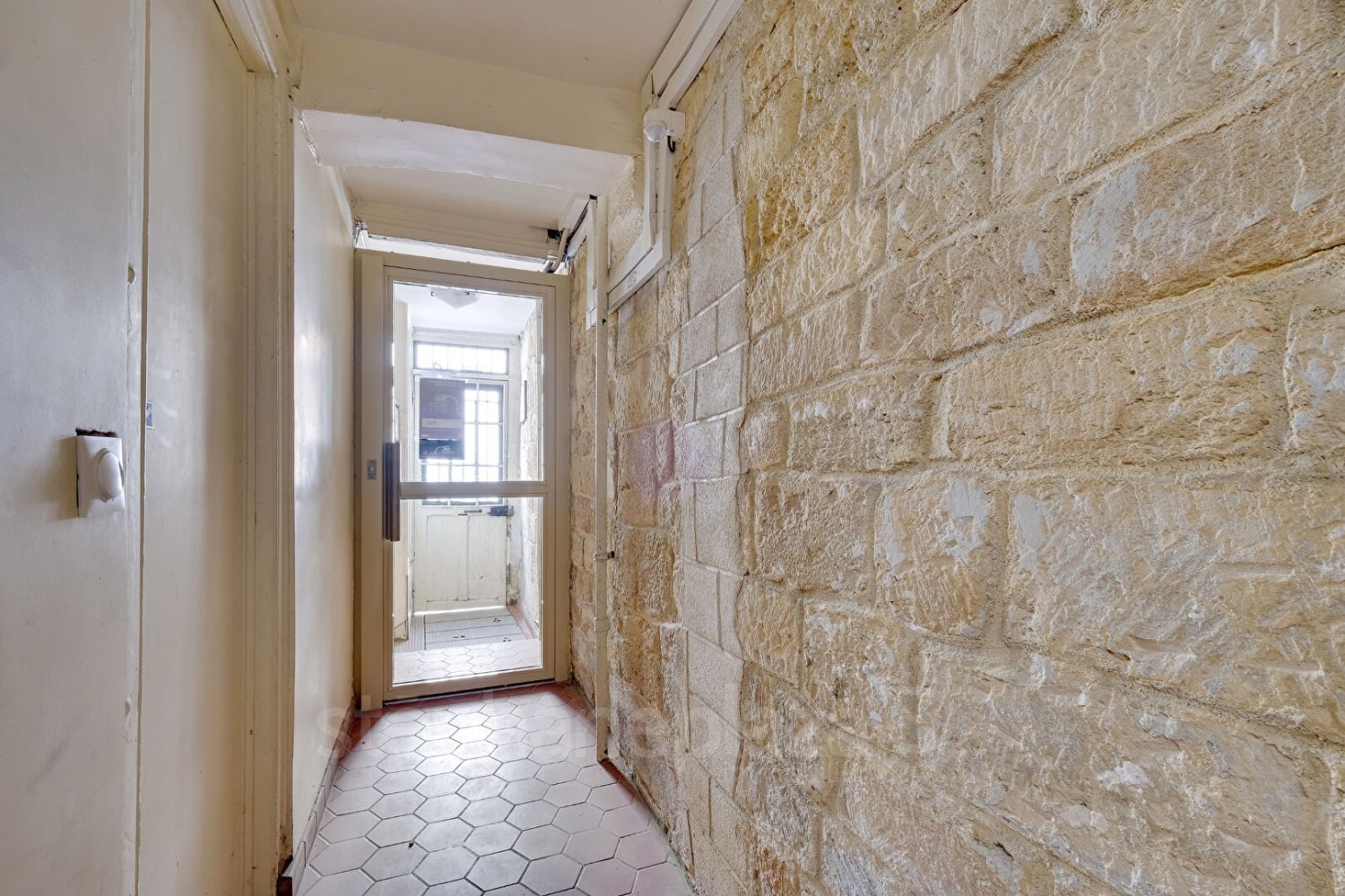 1 bedroom Apartment in Paris, France No. 113435