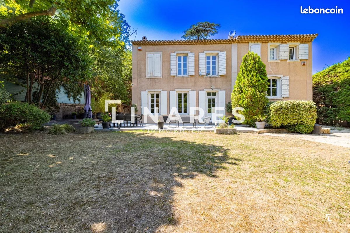 4 Schlafzimmer Schlösser in Marseille, France, Nr. 277245