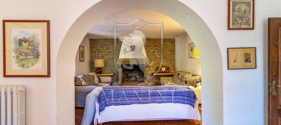 10 bedrooms House in Terranuova Bracciolini, Italy No. 228494 11