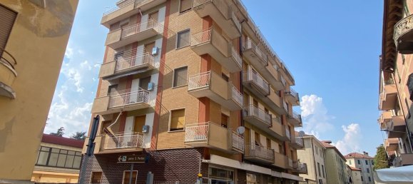 6 rooms Apartment in Ovada, Italy No. 49726 2
