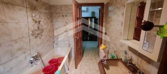 4 rooms Apartment in Campobasso, Italy No. 200092 16