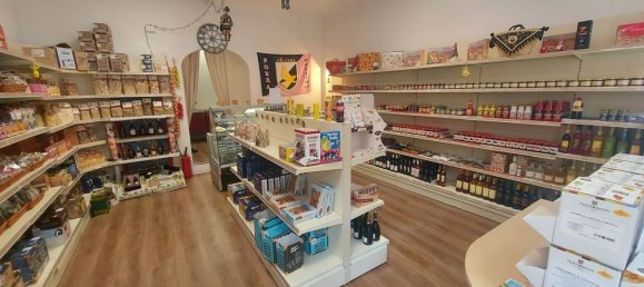 53m² Commercial property in Ferrara, Italy No. 310595 4