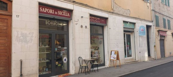 53m² Commercial property in Ferrara, Italy No. 310595 9