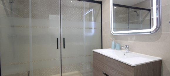 2 bedrooms Apartment in Marbella, Spain No. 180932 3